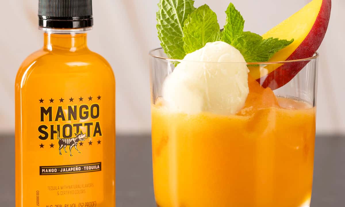 JALAPEÑO – TEQUILA recipe served in a glass, by Indaco JALAPEÑO – TEQUILA recipe served in a glass, by Indaco
